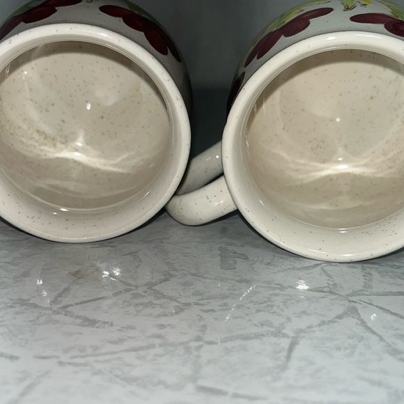 Vtg Speckled Stoneware Painted floral mugs Set of 4 - Picture 6 of 11